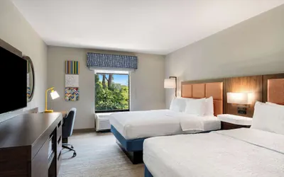 Photo 5 - Hampton Inn Milford