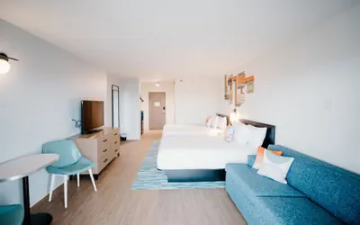 Photo 4 - SeaLoft Oceanfront Hotel