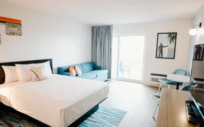 Photo 3 - SeaLoft Oceanfront Hotel