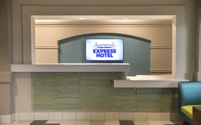 Photo 4 - Cedar Point's Express Hotel