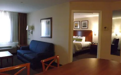 Photo 4 - Candlewood Suites Fredericksburg by IHG