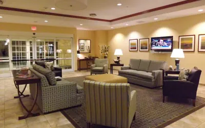 Photo 2 - Candlewood Suites Fredericksburg by IHG