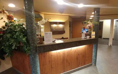 Photo 2 - Palace Inn Suites Lincoln City