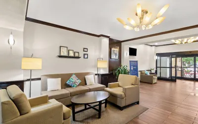 Photo 5 - Sleep Inn & Suites Bush Intercontinental - IAH East