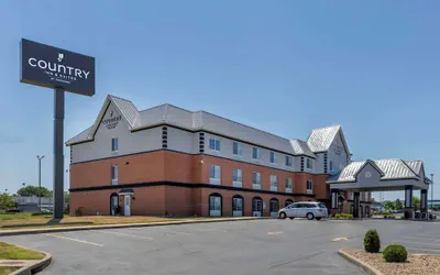 Photo 2 - Country Inn & Suites by Radisson, St. Peters, MO