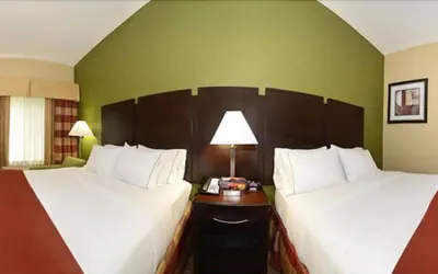 Photo 5 - Holiday Inn Express & Suites Bonifay by IHG
