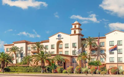 Photo 2 - DoubleTree by Hilton Phoenix - Gilbert