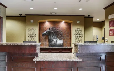 Photo 3 - Best Western Plus Royal Mountain Inn & Suites