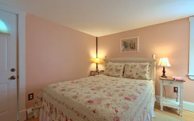 Photo 5 - The Ballard House Inn