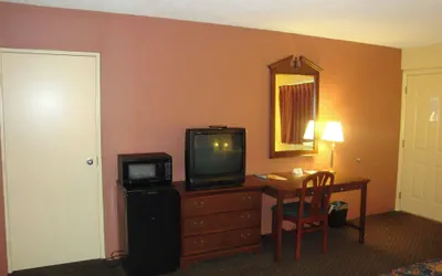 Photo 5 - Wilmington Inn Wilmington
