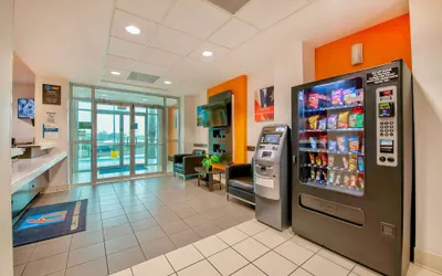 Photo 4 - Motel 6 Eagle Pass, TX - Lakeside
