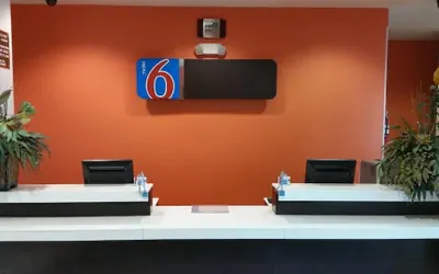 Photo 5 - Motel 6 Eagle Pass, TX - Lakeside