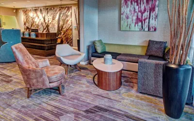 Photo 2 - Courtyard by Marriott Alexandria