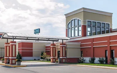 Photo 2 - Quality Inn & Suites Mattoon South