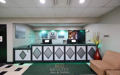 Photo 5 - Quality Inn & Suites Mattoon South
