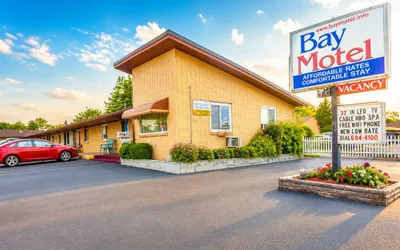 Photo 2 - Bay Motel By OYO Bay City
