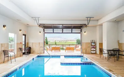 Photo 2 - Red Sands Hotel & Spa