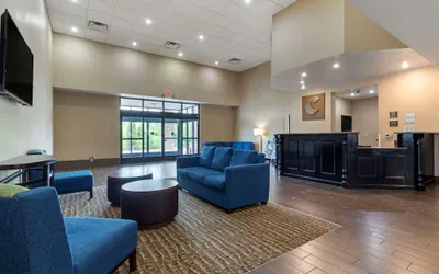 Photo 5 - Comfort Suites Kingsport South