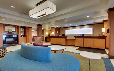 Photo 4 - Fairfield Inn & Suites by Marriott Ottawa Starved Rock Area