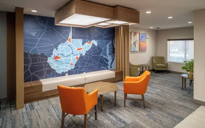 Photo 4 - Holiday Inn Express and Suites Fairmont by IHG