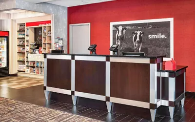Photo 4 - Hampton Inn & Suites Hershey Near The Park