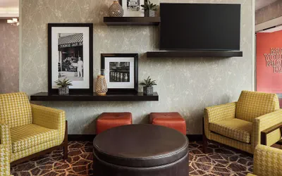 Photo 3 - Hampton Inn & Suites Hershey Near The Park