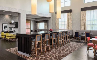 Photo 2 - Hampton Inn & Suites Hershey Near The Park
