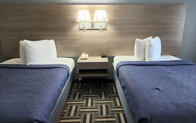Photo 2 - Drakes Creek Inn