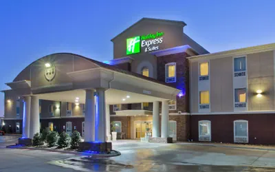 Photo 2 - Holiday Inn Express Hotel & Suites Alvarado by IHG