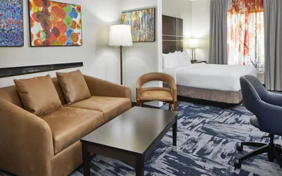 Photo 5 - Fairfield Inn and Suites Gainesville