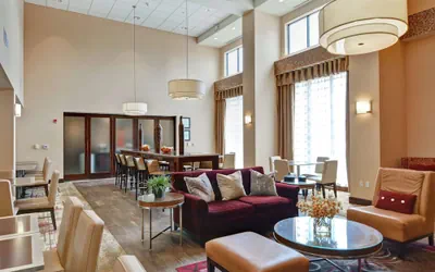 Photo 3 - Hampton Inn & Suites Peoria at Grand Prairie, IL