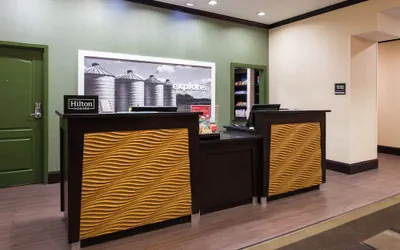 Photo 4 - Hampton Inn & Suites Big Spring