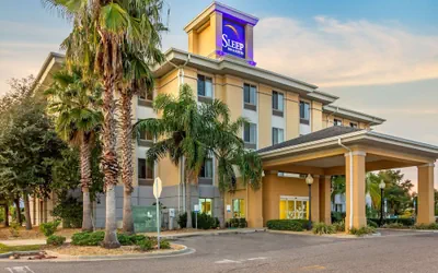 Photo 2 - Sleep Inn & Suites Jacksonville West