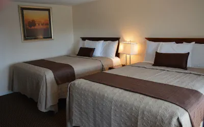 Photo 4 - Liberty Inn