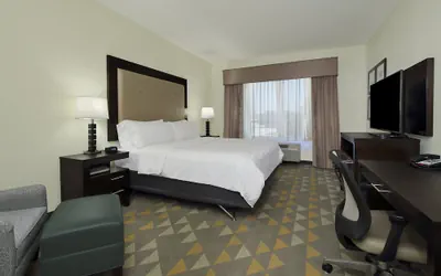 Photo 4 - Holiday Inn Hammond by IHG