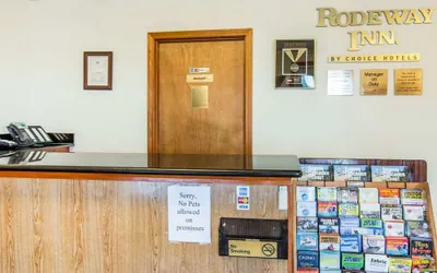 Photo 5 - Rodeway Inn Newport
