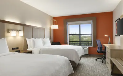 Photo 5 - Holiday Inn Express & Suites Mt. Pleasant by IHG
