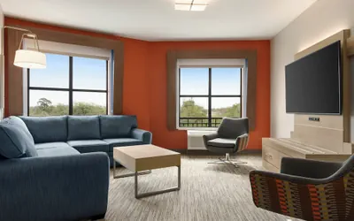 Photo 3 - Holiday Inn Express & Suites Mt. Pleasant by IHG