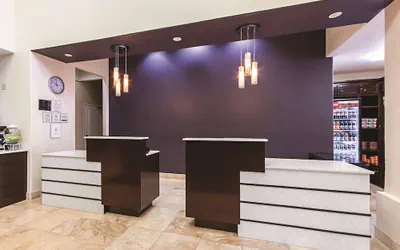 Photo 5 - La Quinta Inn & Suites by Wyndham Houston New Caney