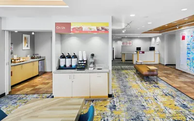 Photo 2 - TownePlace Suites by Marriott Farmington