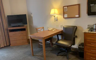 Photo 4 - Candlewood Suites Jonesboro by IHG