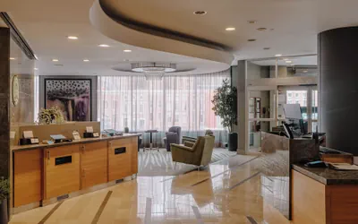 Photo 4 - World Center Hotel