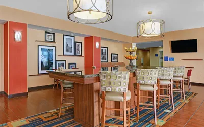 Photo 3 - Hampton Inn Deming