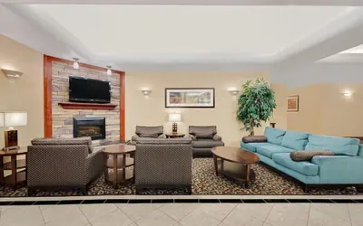 Photo 4 - Sonesta Essential Hotels Odessa