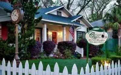 Photo 2 - The Carriage House B&B