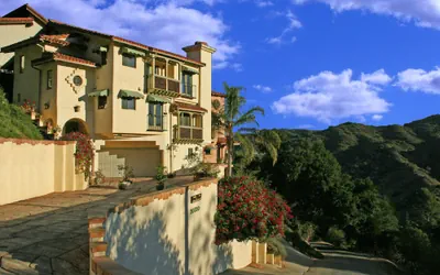 Photo 2 - Topanga Canyon Inn B&B