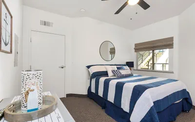 Photo 4 - Beach House Inn & Suites