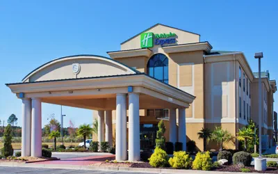 Photo 2 - Holiday Inn Express Hotel & Suites CORDELE NORTH by IHG