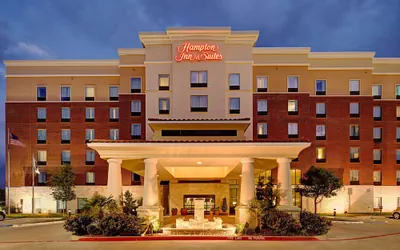 Photo 2 - Hampton Inn & Suites Dallas/Lewisville-Vista Ridge Mall, TX