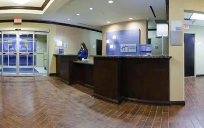 Photo 3 - Holiday Inn Express Hotel & Suites Richwood-Cincinnati South by IHG